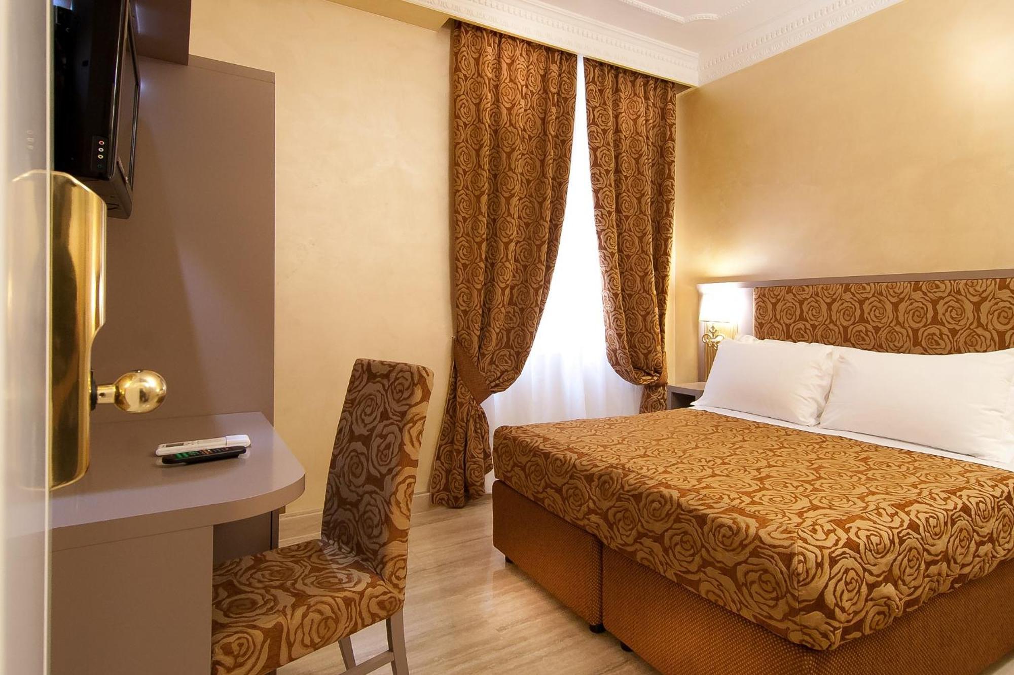 Hotel Fellini Rome Exterior photo